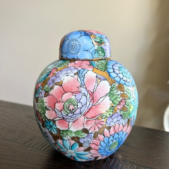 Vintage Fine Chinese Porcelain Thousand Flowers Ovoid Covered Ginger Jar Vase - Picture 3 of 16